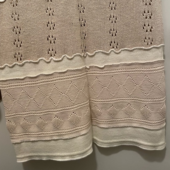 Liz wear beige/light tan button up vest Size Medium - Picture 9 of 9